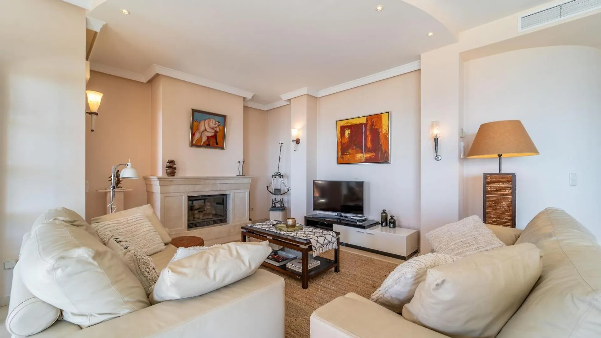 Beachside Villa With Panoramic Sea Views Benalmadena Spain